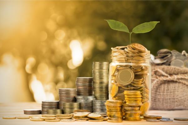 Nếu lãi suất vượt quá 0.27% sẽ được xem là vay nặng lãi
